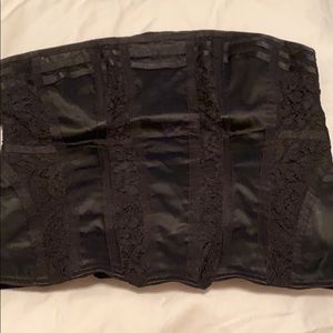 Cache black corset zip up top with embroidery M